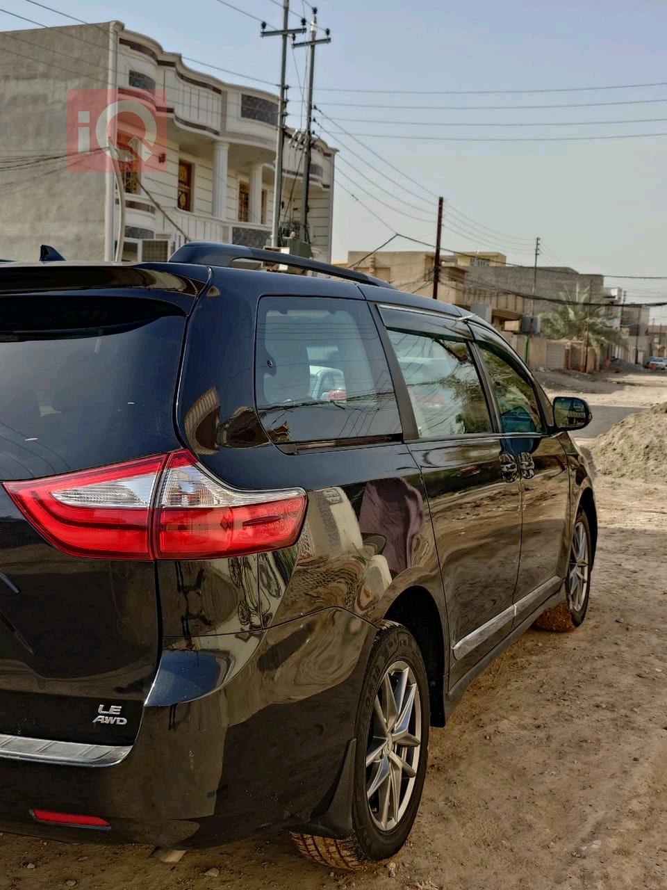 تويوتا سيينا